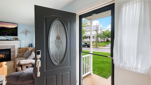 140 CENTRAL AVE, Souderton, PA 18964