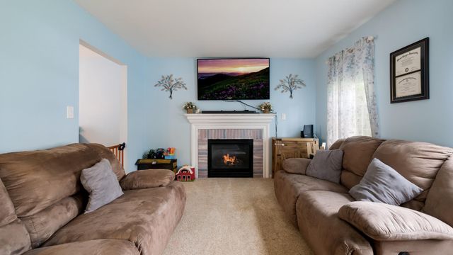 140 CENTRAL AVE, Souderton, PA 18964