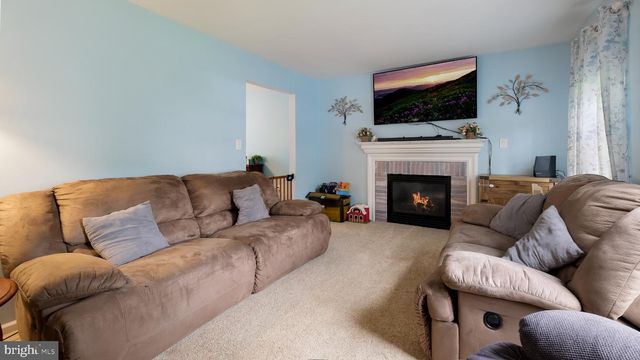 140 CENTRAL AVE, Souderton, PA 18964