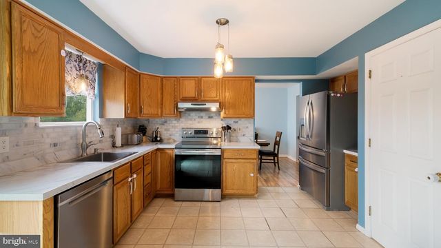 140 CENTRAL AVE, Souderton, PA 18964