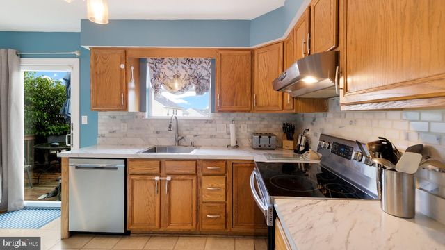 140 CENTRAL AVE, Souderton, PA 18964