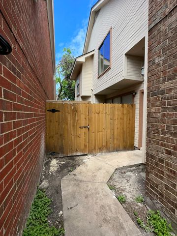 935 Fairbanks Circle, Duncanville, TX 75137