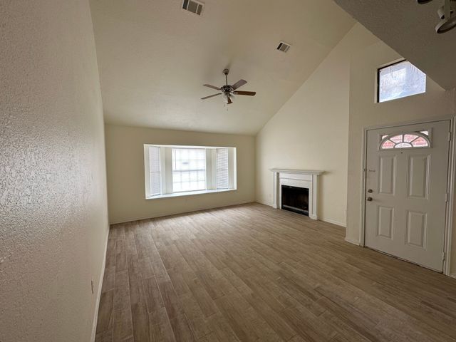 935 Fairbanks Circle, Duncanville, TX 75137