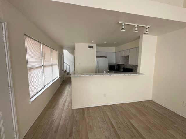 935 Fairbanks Circle, Duncanville, TX 75137