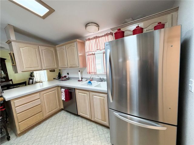 15111 Pipeline Avenue 18, Chino Hills, CA 91709