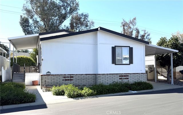 15111 Pipeline Avenue 18, Chino Hills, CA 91709