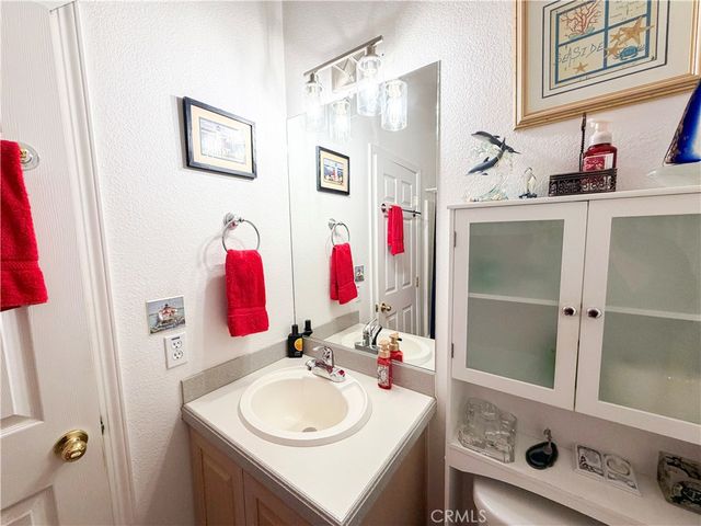 15111 Pipeline Avenue 18, Chino Hills, CA 91709