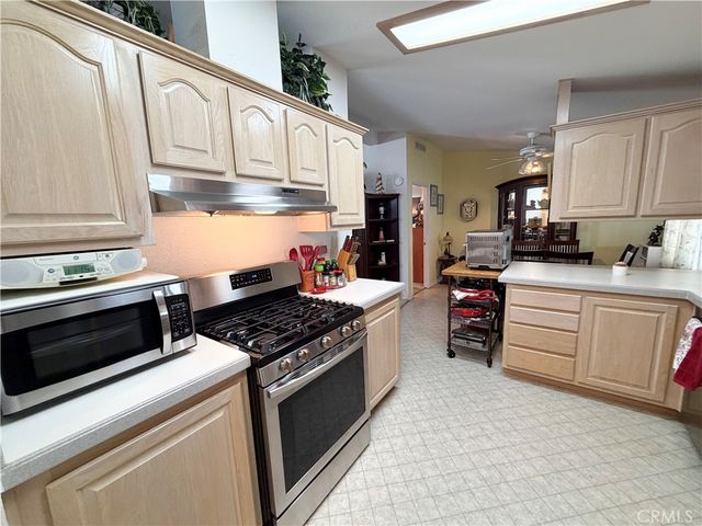 15111 Pipeline Avenue 18, Chino Hills, CA 91709