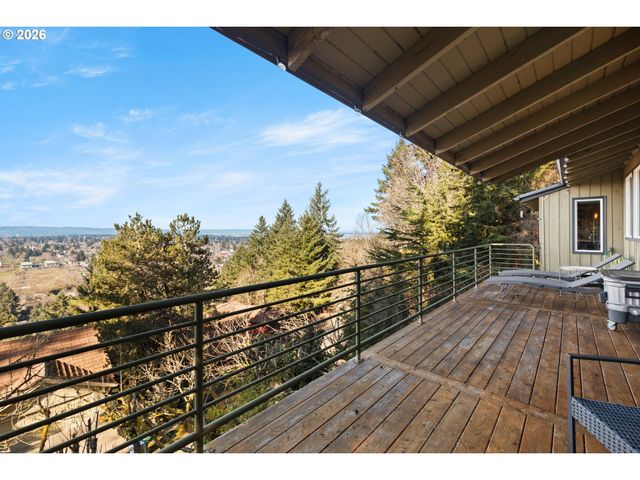 2831 Ne ROCKY BUTTE Rd, Portland, OR 97220