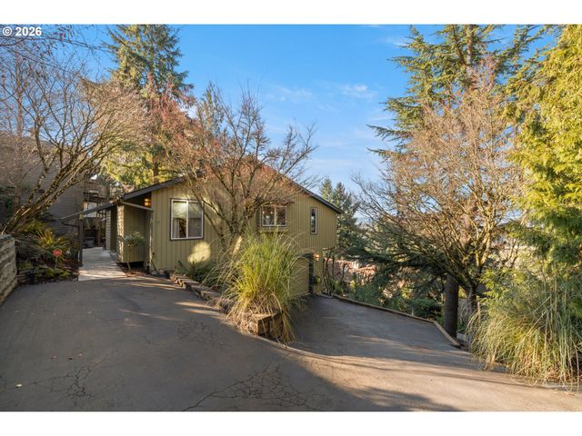 2831 Ne ROCKY BUTTE Rd, Portland, OR 97220