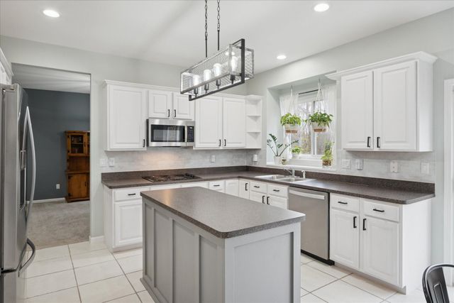 1985 Christopher Court, West Bloomfield Twp, MI 48324