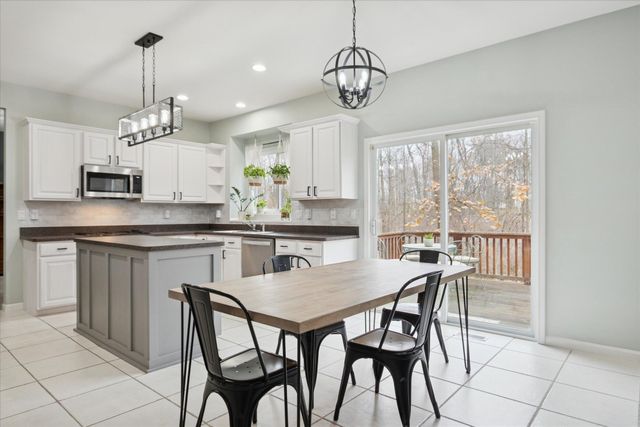 1985 Christopher Court, West Bloomfield Twp, MI 48324