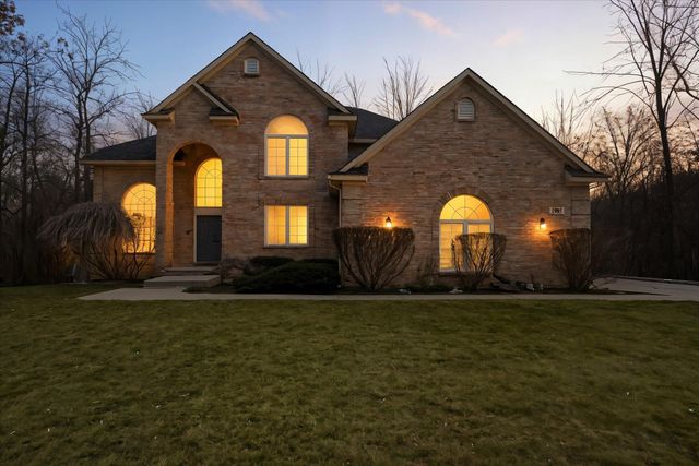 1985 Christopher Court, West Bloomfield Twp, MI 48324