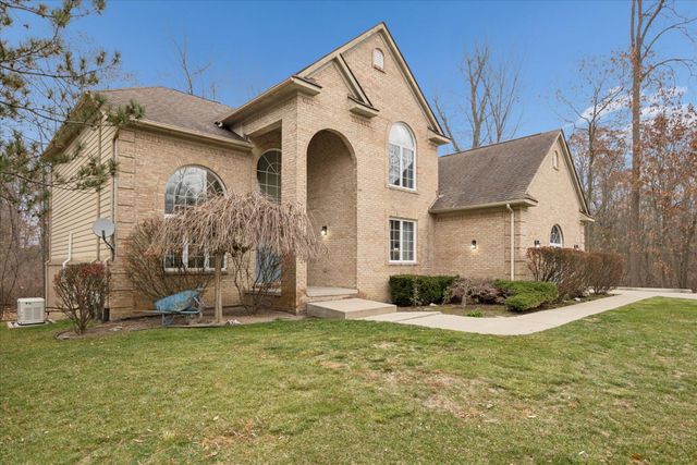 1985 Christopher Court, West Bloomfield Twp, MI 48324