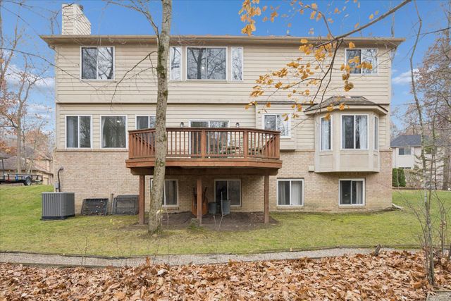 1985 Christopher Court, West Bloomfield Twp, MI 48324