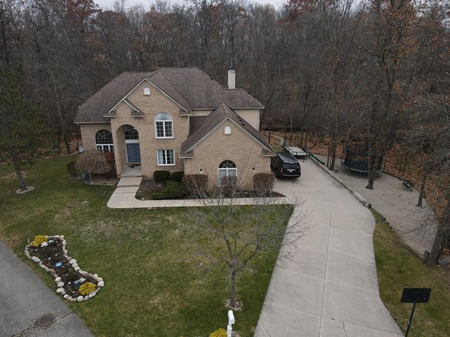 1985 Christopher Court, West Bloomfield Twp, MI 48324