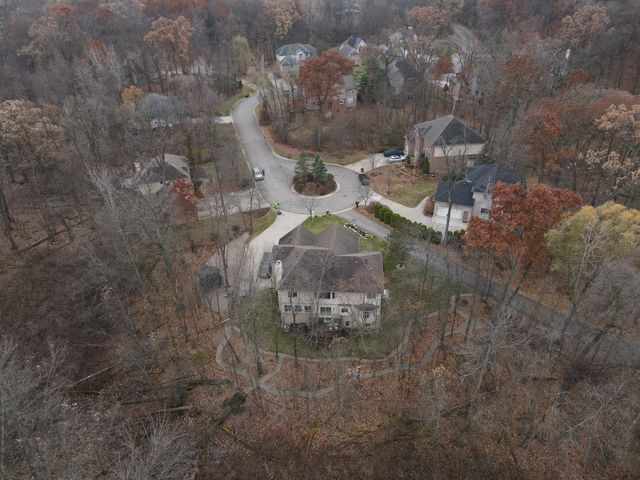 1985 Christopher Court, West Bloomfield Twp, MI 48324