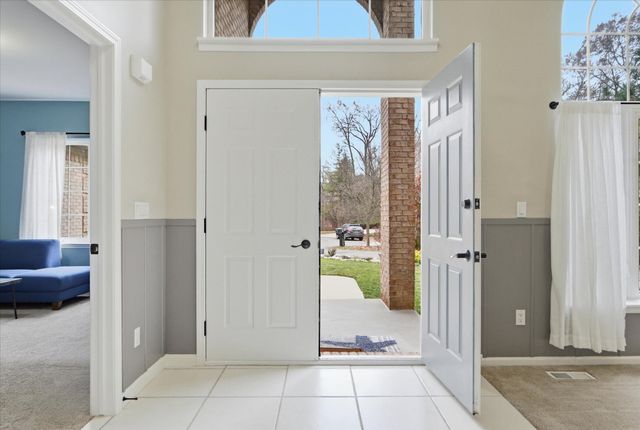 1985 Christopher Court, West Bloomfield Twp, MI 48324