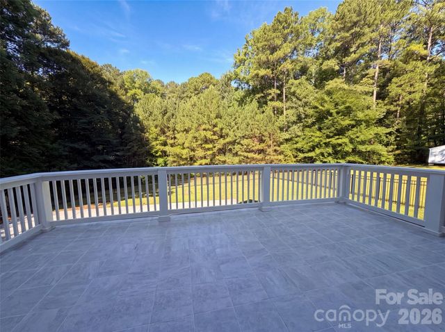 502 Live Oaks Court, Fort Mill, SC 29715