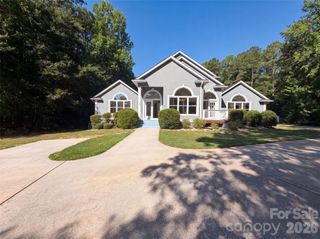 502 Live Oaks Court, Fort Mill, SC 29715