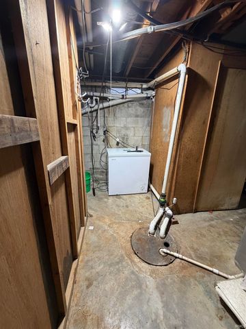 1014 N Vine Street, Boonville, IN 47601