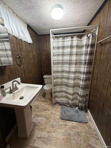 1014 N Vine Street, Boonville, IN 47601