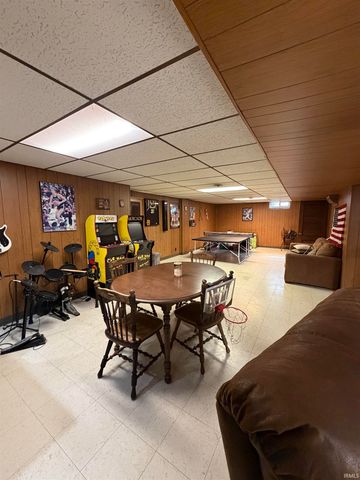 1014 N Vine Street, Boonville, IN 47601