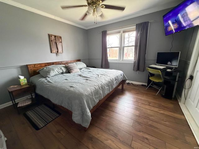 1014 N Vine Street, Boonville, IN 47601