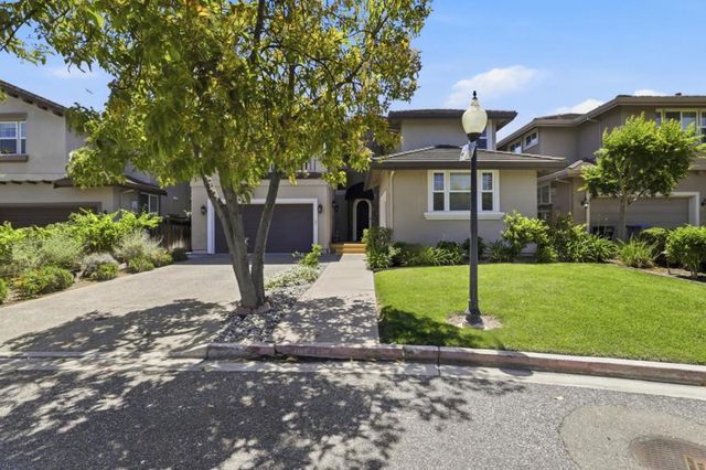 1382 Fulai Court, San Jose, CA 95125