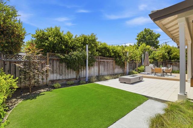 1382 Fulai Court, San Jose, CA 95125
