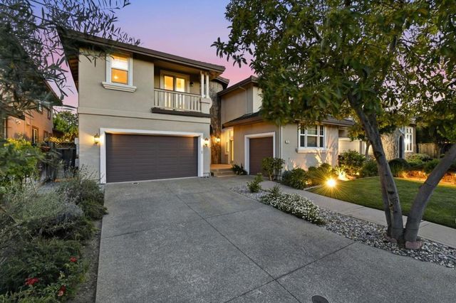 1382 Fulai Court, San Jose, CA 95125