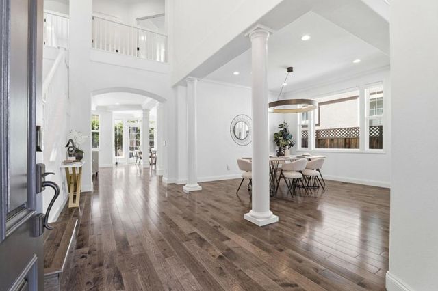 1382 Fulai Court, San Jose, CA 95125