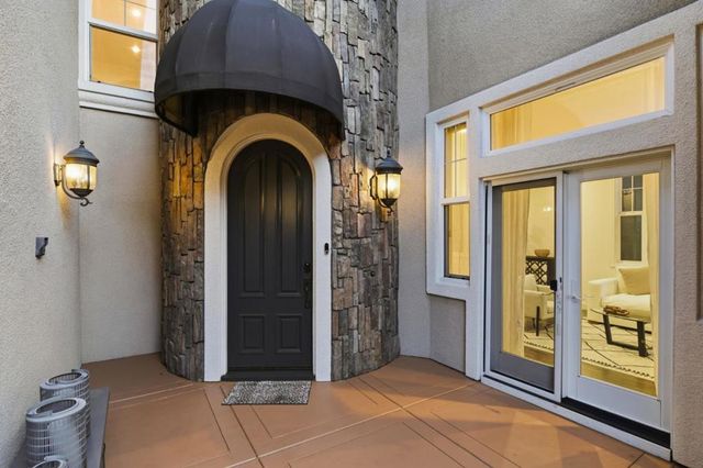 1382 Fulai Court, San Jose, CA 95125