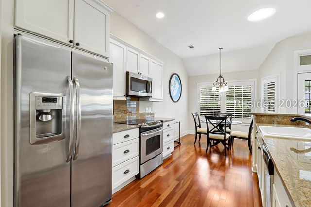 16 Honey Locust Cir, Hilton Head Island, SC 29926