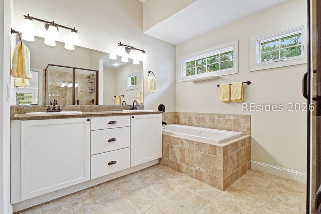 16 Honey Locust Cir, Hilton Head Island, SC 29926