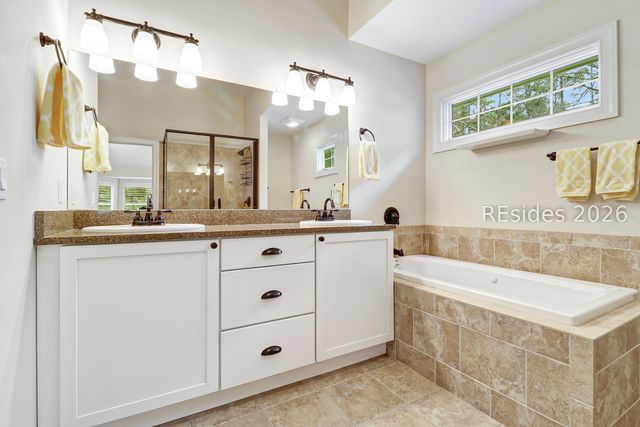 16 Honey Locust Cir, Hilton Head Island, SC 29926