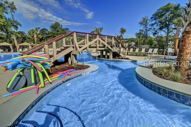 16 Honey Locust Cir, Hilton Head Island, SC 29926