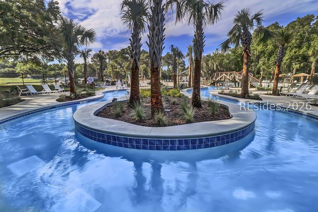 16 Honey Locust Cir, Hilton Head Island, SC 29926