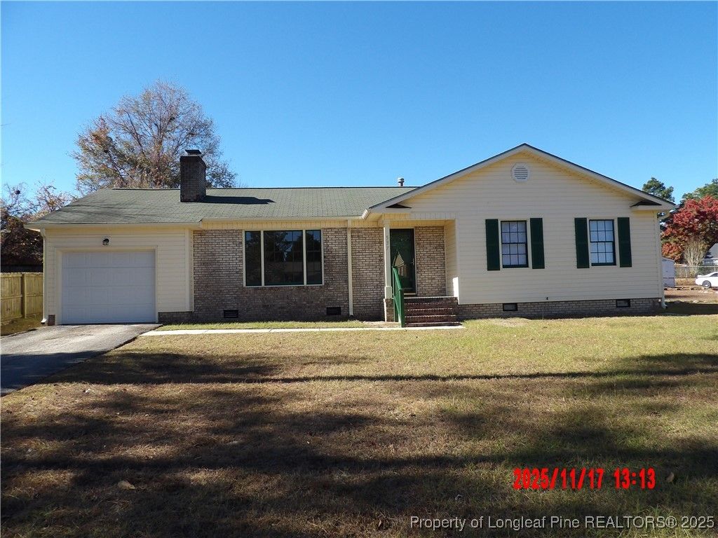 537 Deerpath Drive, Fayetteville, NC 28311