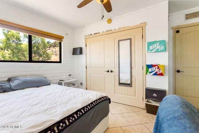 3894 E MOUNTAIN VISTA Road, Hereford, AZ 85615