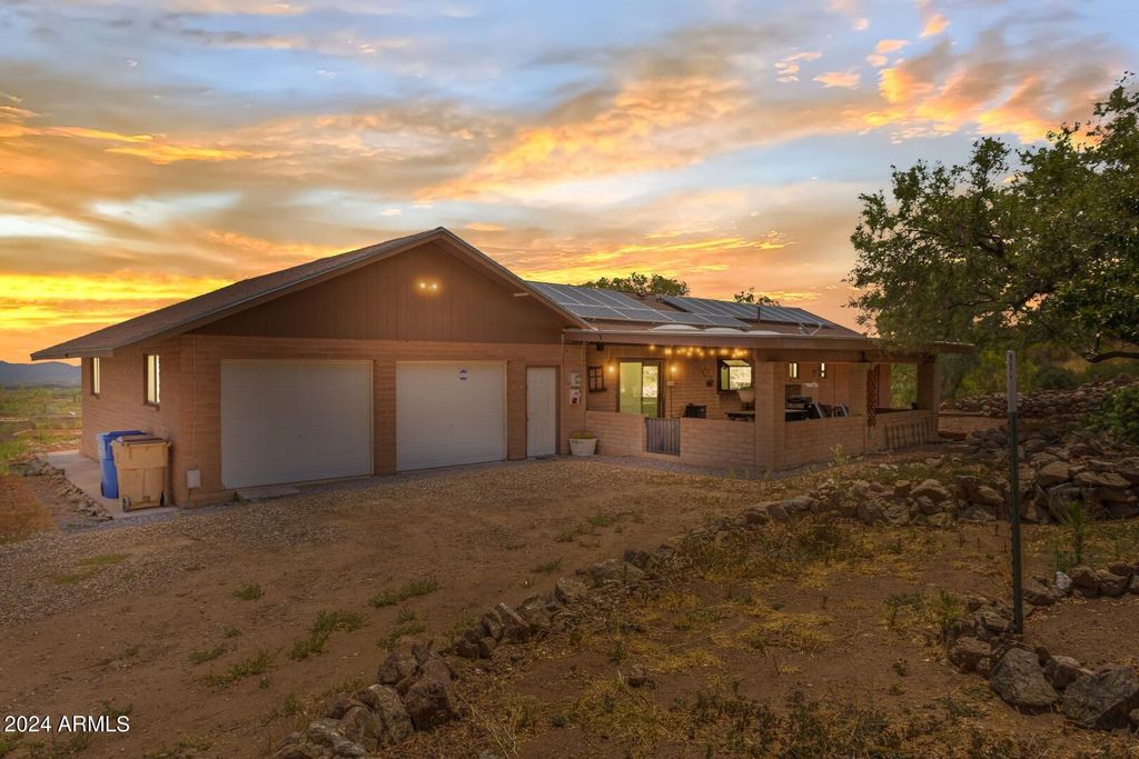 3894 E MOUNTAIN VISTA Road, Hereford, AZ 85615