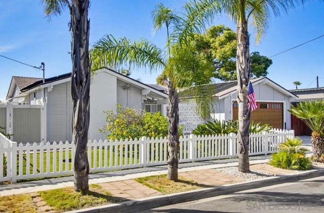 4336 Charing, San Diego, CA 92117