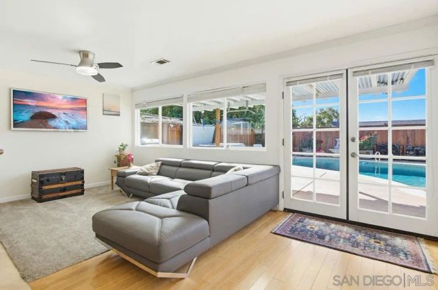 4336 Charing, San Diego, CA 92117