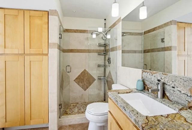 4336 Charing, San Diego, CA 92117