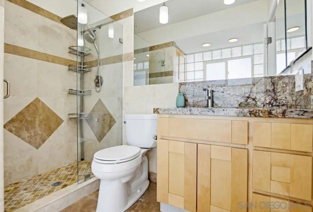 4336 Charing, San Diego, CA 92117