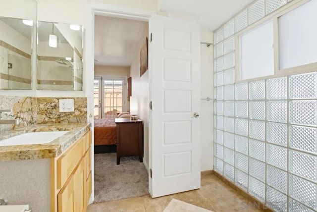 4336 Charing, San Diego, CA 92117
