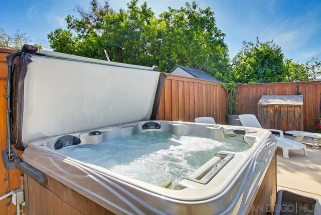 4336 Charing, San Diego, CA 92117