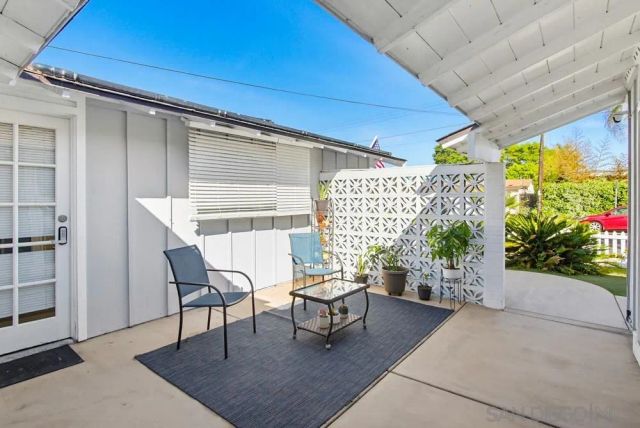 4336 Charing, San Diego, CA 92117