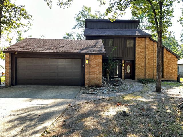 11106 Ellwood Street, The Woodlands, TX 77380