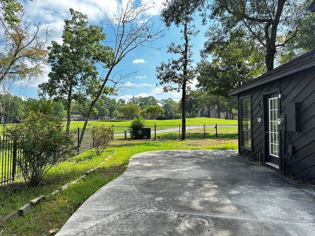 11106 Ellwood Street, The Woodlands, TX 77380